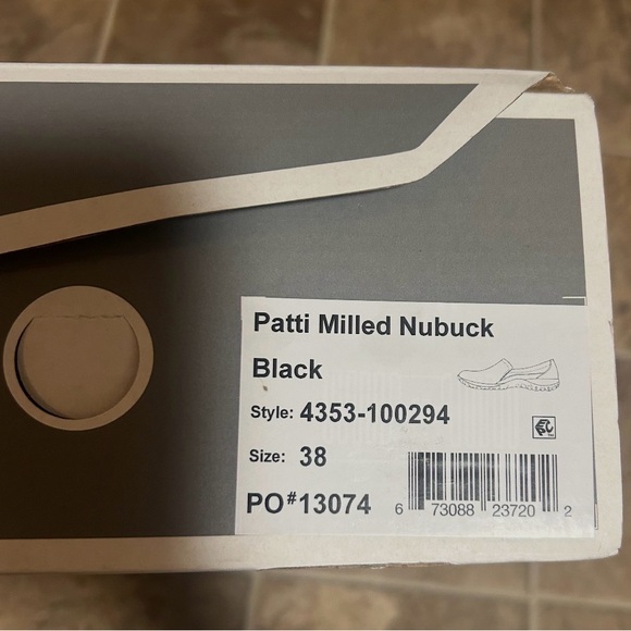 WOMENS DANSKO PATTI MILLED NUBUCK SHOES- BLACK - Picture 9 of 11